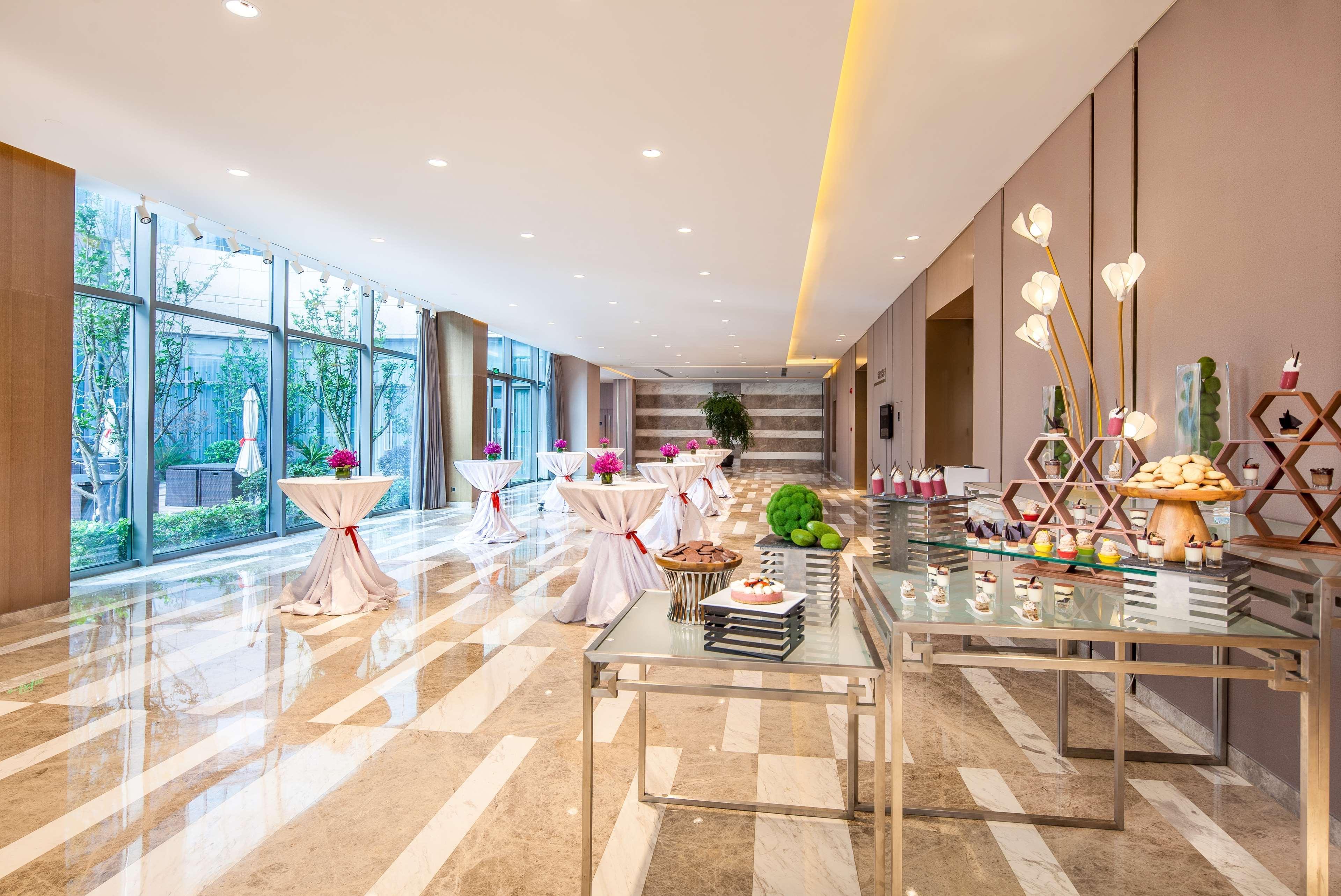 Radisson Exhibition Center Shanghai Esterno foto